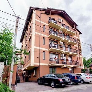Catherine Hotel